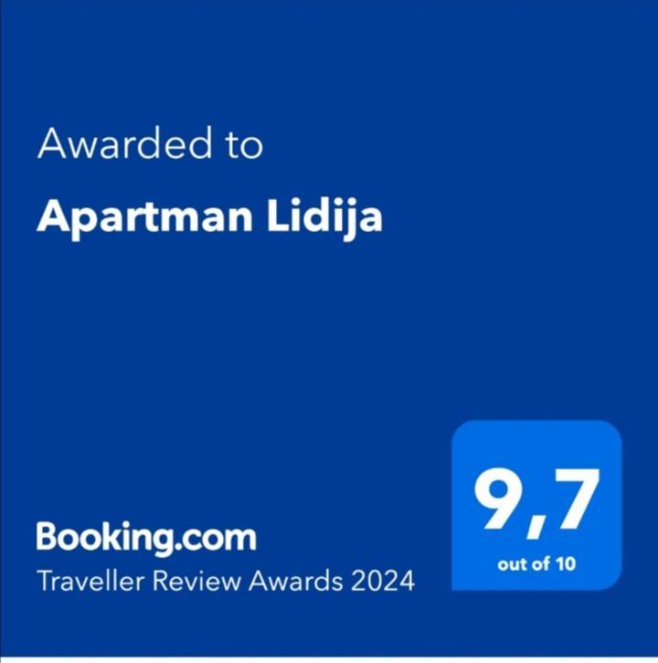 Apartman Lidija Dinjiška Eksteriør bilde